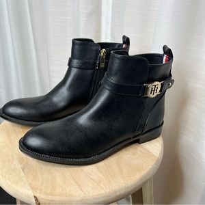 New Tommy Hilfiger black ankle boots (not in box)